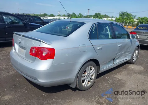 2007 Volkswagen Jetta Wolfsburg Edition из США, поврежденный, VIN 3VWEG71K77M133899